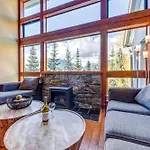 Greystone Lodge 320 Ski-In Out
