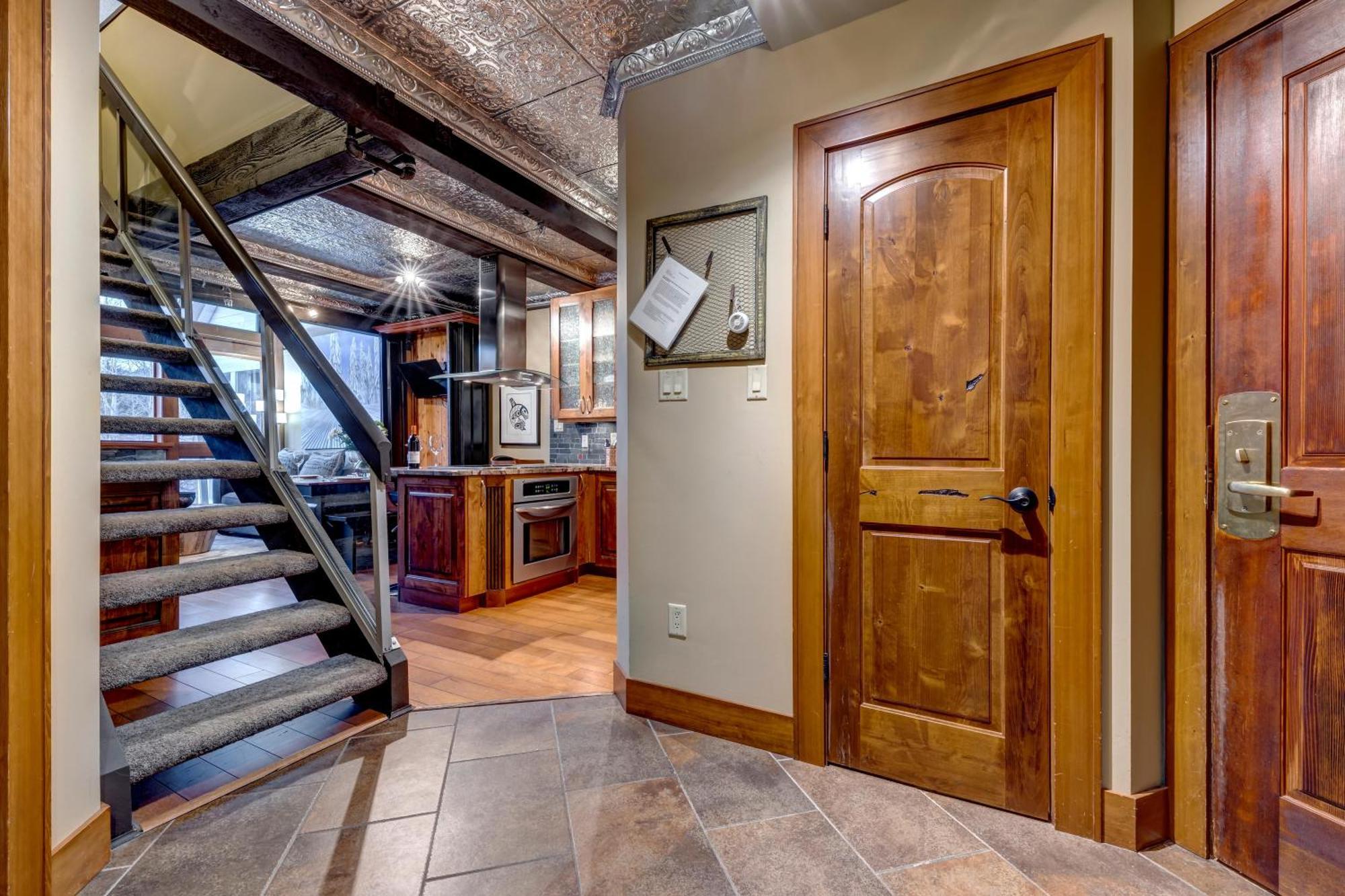 Greystone 320 Ski-in Out Holiday home Whistler
