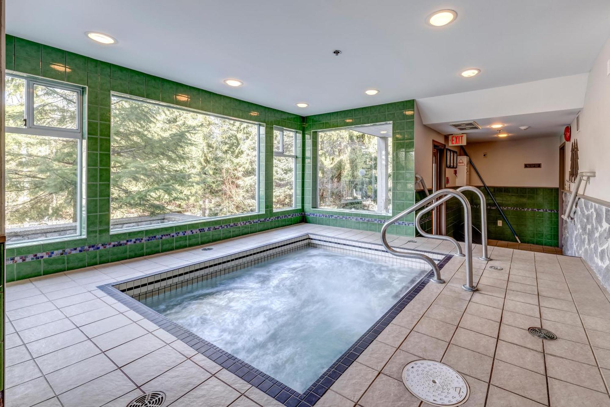 Greystone 320 Ski-in Out * Whistler